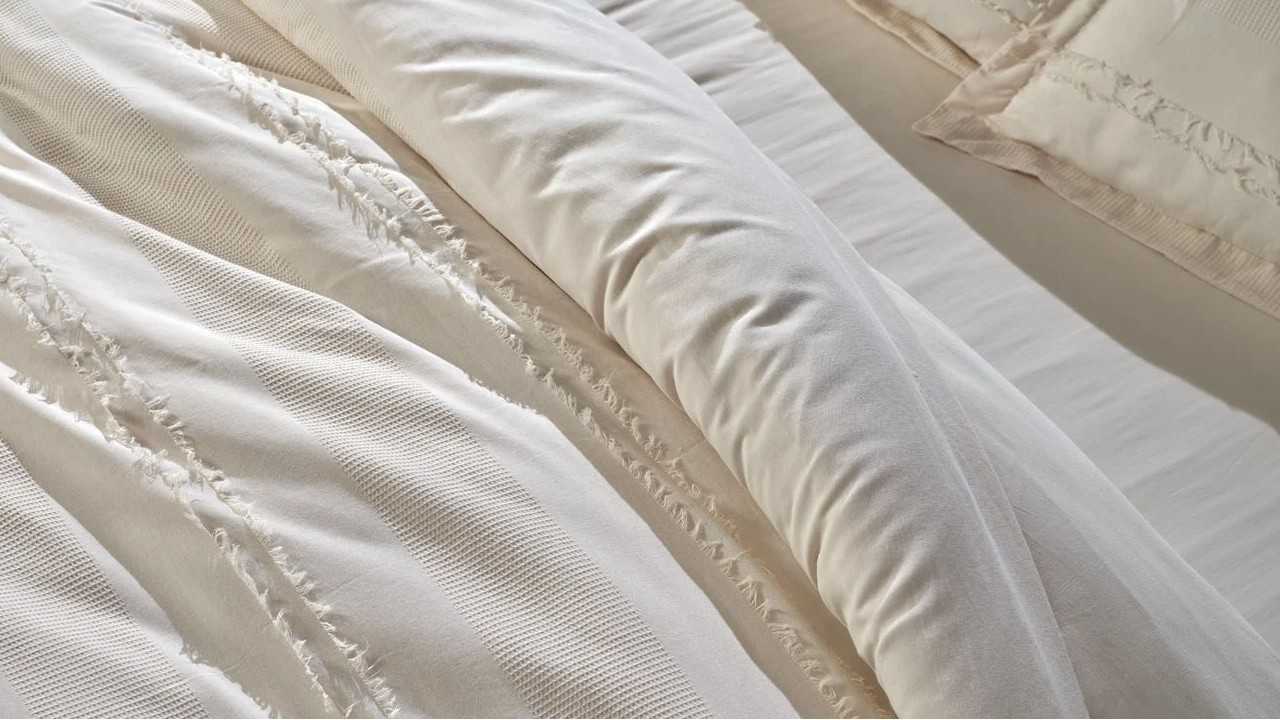 Set Lenjerie de pat Carla Double, Crem DOQU Lenjerie de pat