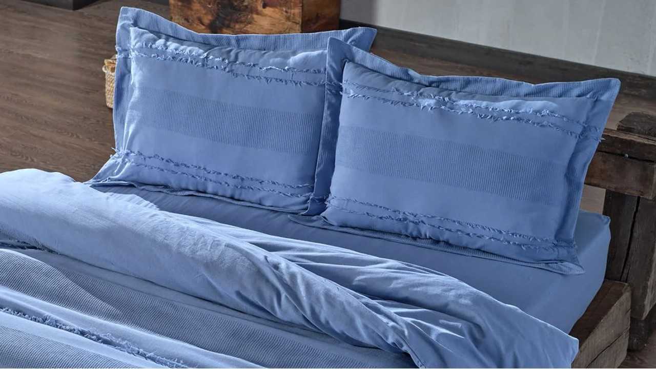 Set Lenjerie de pat Carla Double, Albastru DOQU Lenjerie de pat