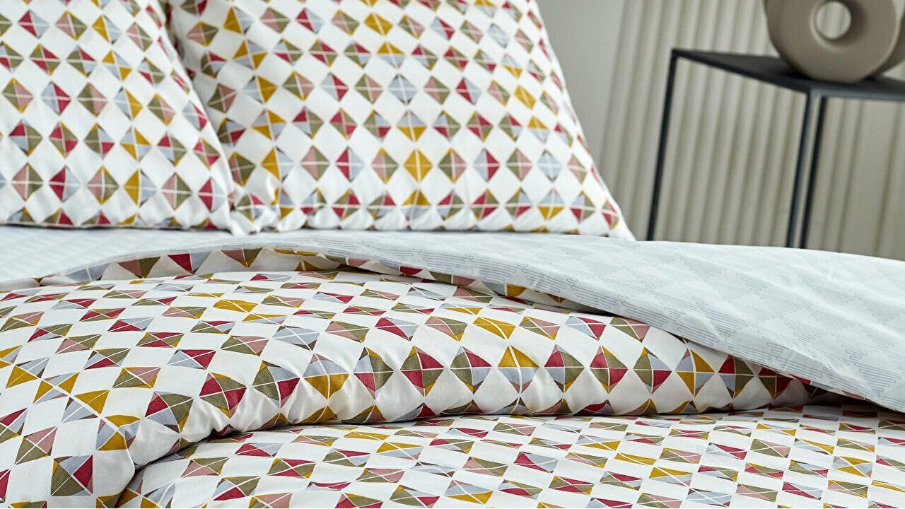 Set Lenjerie de pat Festival City Double, Coral-Geometric DOQU Lenjerie de pat