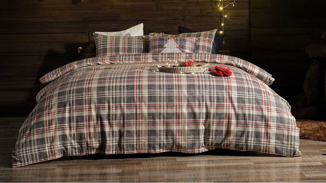 Set Lenjerie de pat Flanel Wendy Double - Carouri Multicolor DOQU Lenjerie de pat