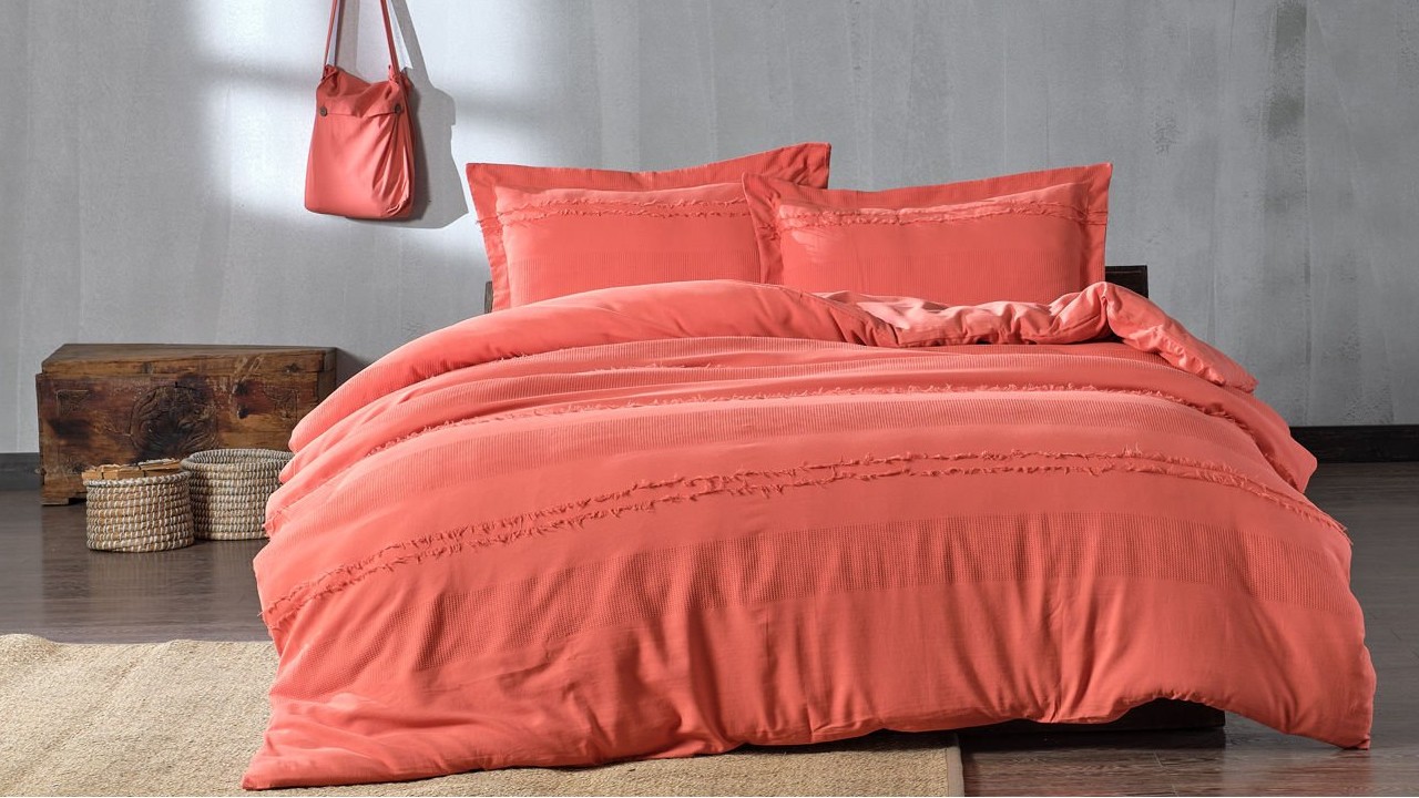 Set Lenjerie de pat Carla Double, Culoare flori de rodie DOQU Lenjerie de pat