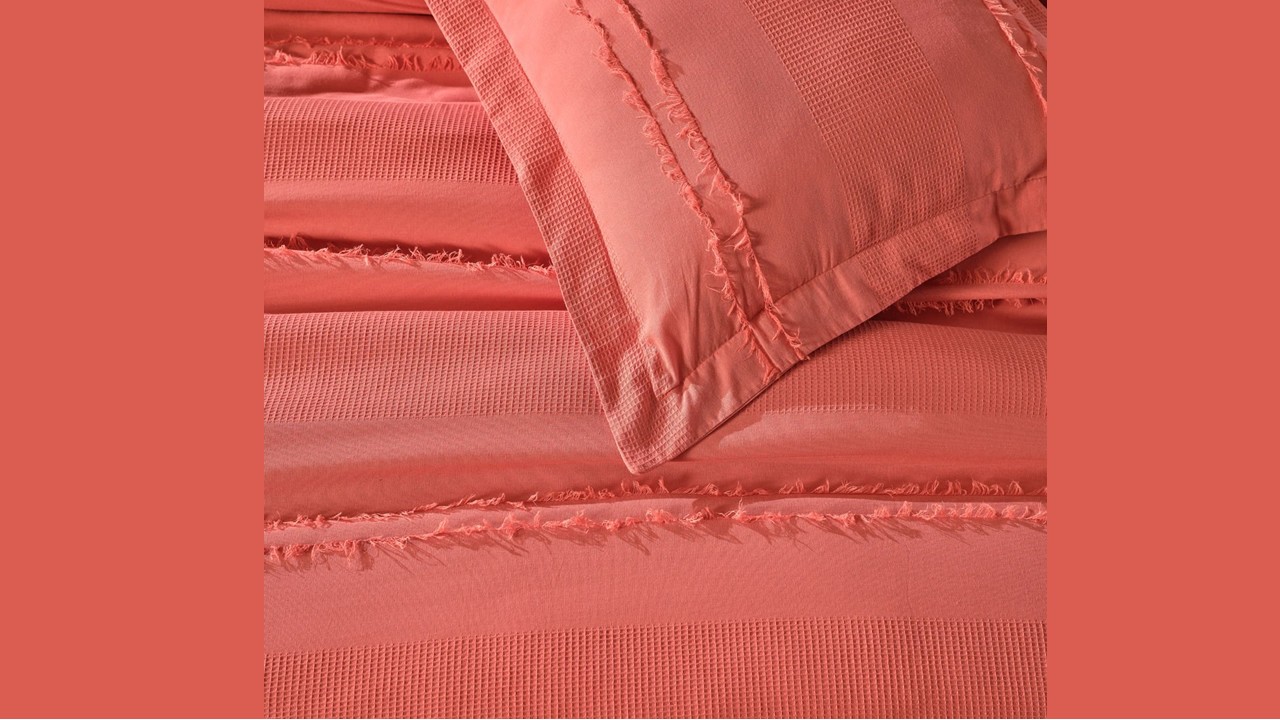 Set Lenjerie de pat Carla Double, Culoare flori de rodie DOQU Lenjerie de pat