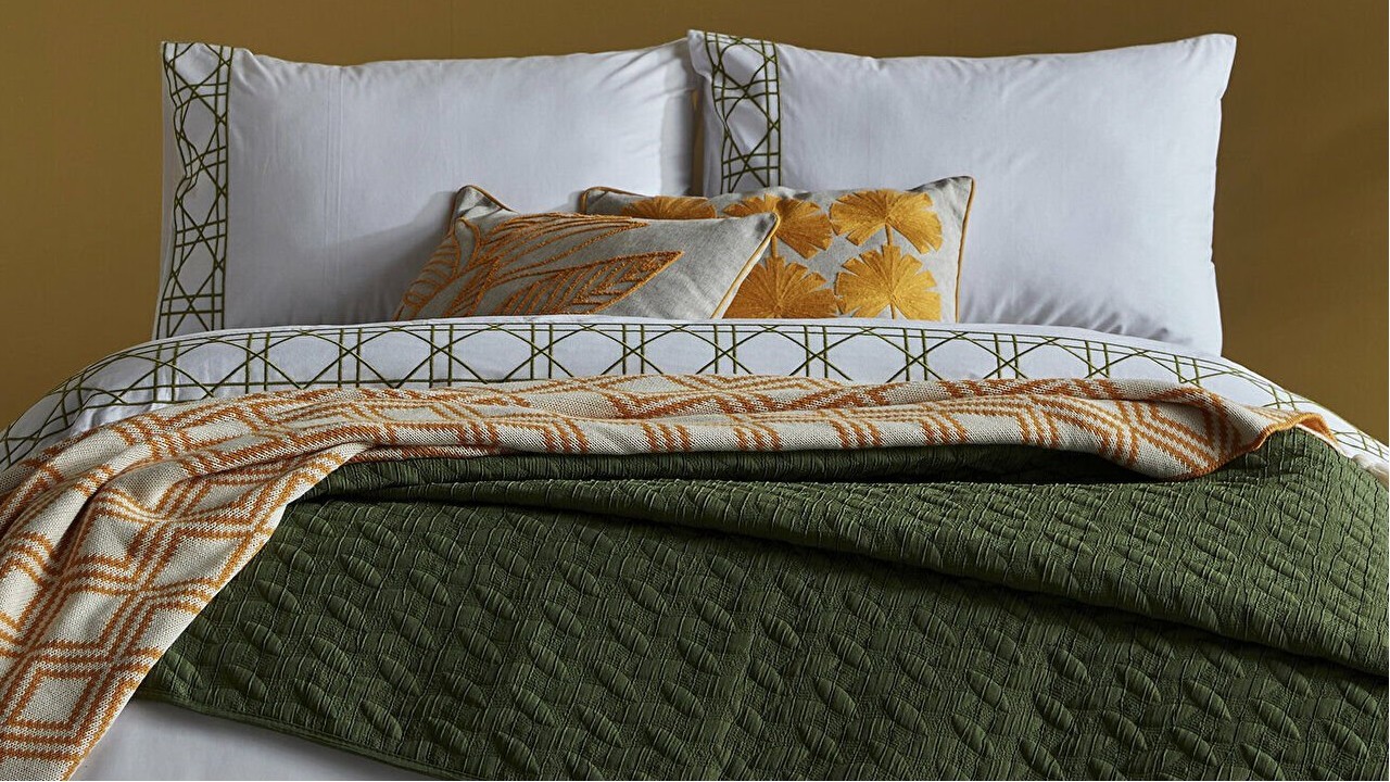 Set Lenjerie de pat Double cu broderie Angel, Alb DOQU Lenjerie de pat