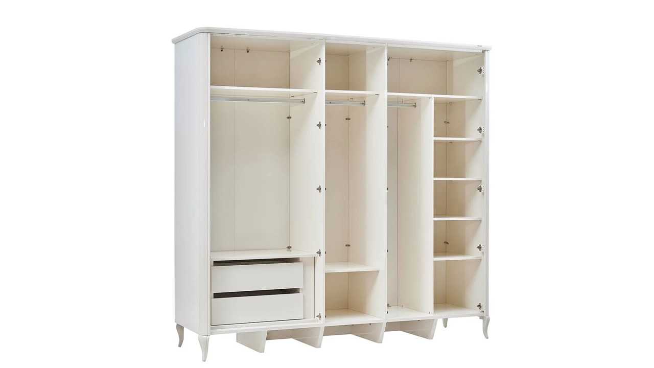 Set Dormitor Victor, Sifonier 5 usi, Pat 160x200, culoare Fildes, Finisaj Auriu  Set Dormitor VICDORM5USI160200