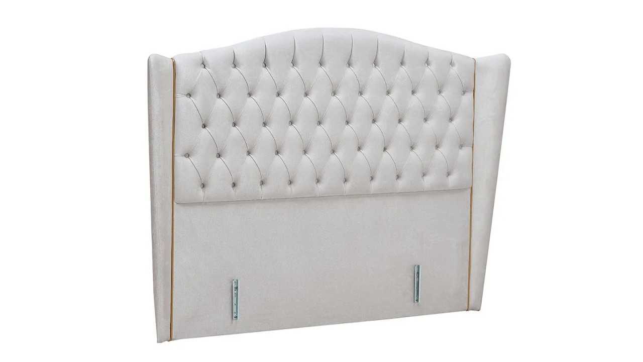 Set Dormitor Victor, Sifonier 5 usi, Pat 160x200, culoare Fildes, Finisaj Auriu  Set Dormitor VICDORM5USI160200