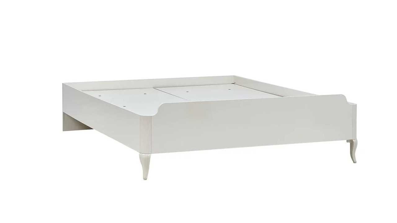 Set Dormitor Victor, Sifonier 5 usi, Pat 160x200, culoare Fildes, Finisaj Auriu  Set Dormitor VICDORM5USI160200