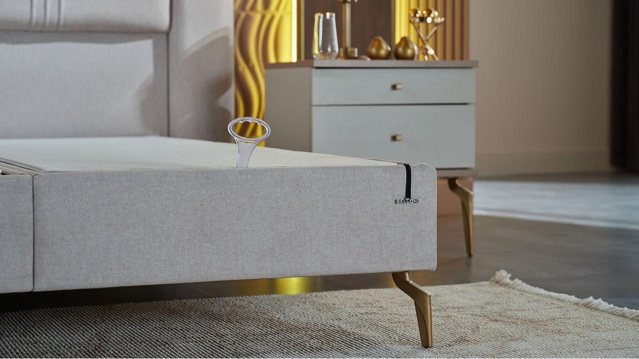 Set Dormitor Montella cu Tablie XL  Set Dormitor