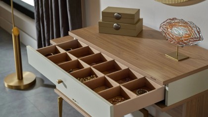 Set Dormitor Montella cu Tablie XL  Set Dormitor