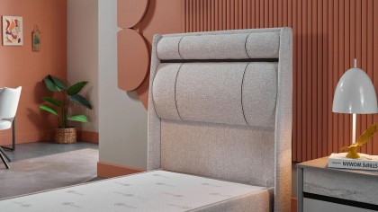 Pat Tineret Mona BELLONA Pat