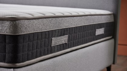 Pat BCloud & Saltea BCloud BELLONA Paturi Tapitate