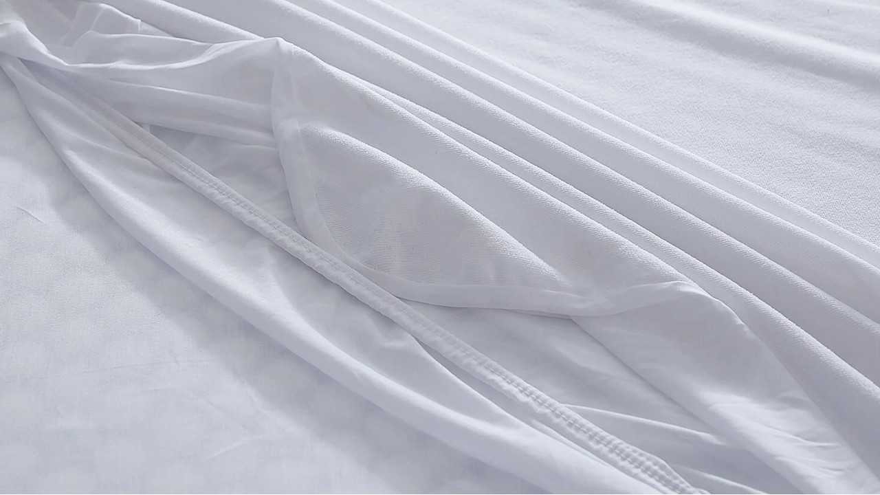 Husa Softy Alez Impermeabila, 160X200cm, Alb DOQU Magazin