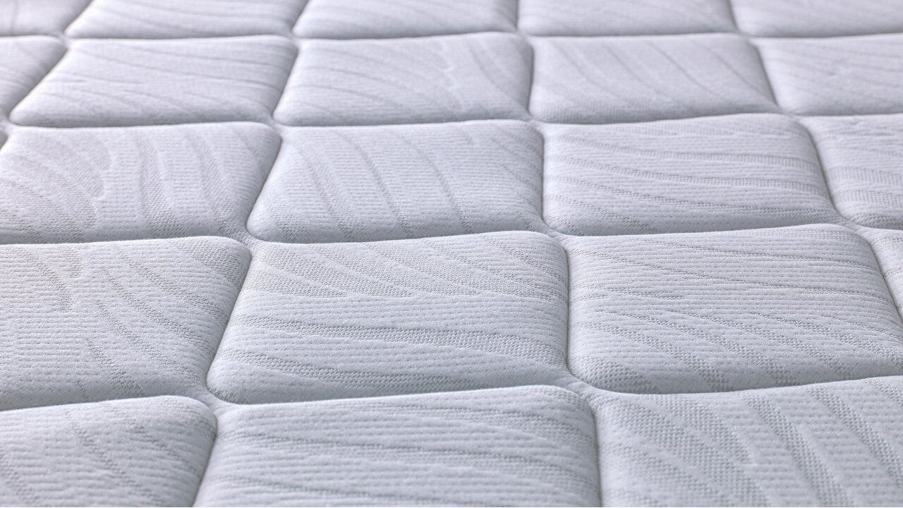 Set Pat tapitat cu lada si somiera rabatabila Carlino, 180x200cm & Saltea Hena Dream BELLONA Paturi tapitate cu lada - IN STOC