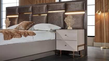 Set standard Dormitor Veronica cu tablie cu iluminare BELLONA Set Dormitor