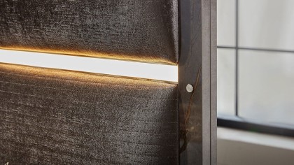 Set standard Dormitor Veronica cu tablie cu iluminare BELLONA Set Dormitor