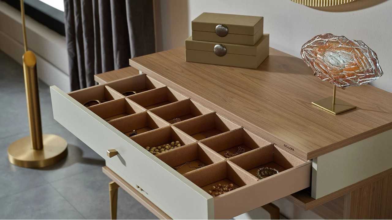 Set standard Dormitor Montella cu Tablie XL  Set Dormitor