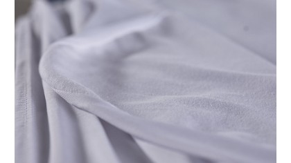 Husa Perla Alez Bumbac Fitted Impermeabila, 120X200cm, Alb DOQU Magazin