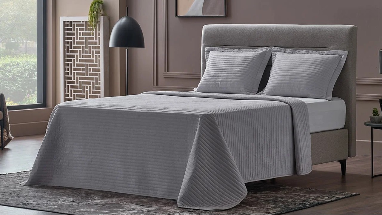 Set Cuvertura de Pat Otto Double, Gri (Piatra) DOQU Cuverturi si Pături