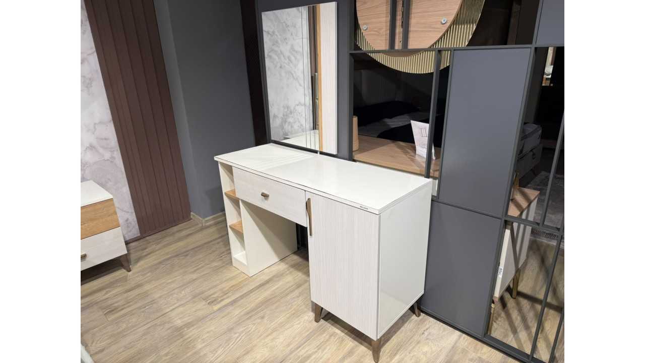 Set Dormitor Pandora, Sifonier 5 usi, Pat 160x200, culoare Fildes-Stejar, Finisaj Bronz Set Dormitor