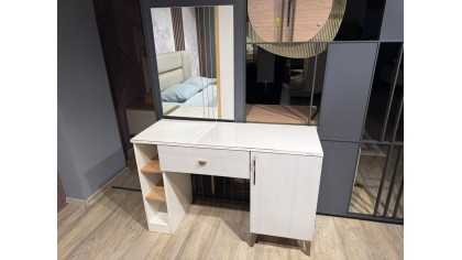 Set Dormitor Pandora, Sifonier 5 usi, Pat 160x200, culoare Fildes-Stejar, Finisaj Bronz Set Dormitor